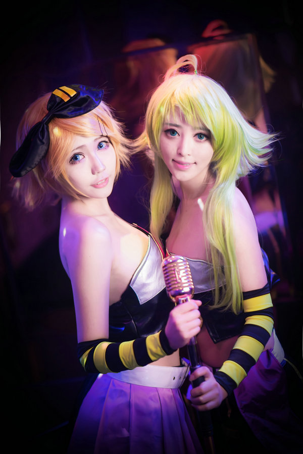 Cosplay - Vocaloid LUVORATORRRRRY Rin  [24P/48MB]